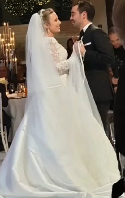 HANDE GÜL GÜLDOĞAN, SITKI KULAK