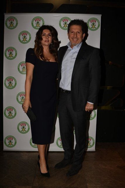 SELDA- MÜNİR ÖZKÖK