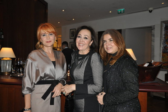 BERRİN ZORLU, BERNA ÜLGER, YEŞİM MANAV