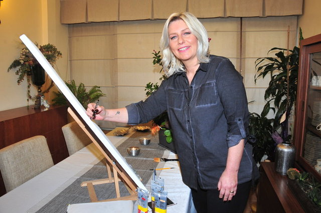 SUZAN ŞEN