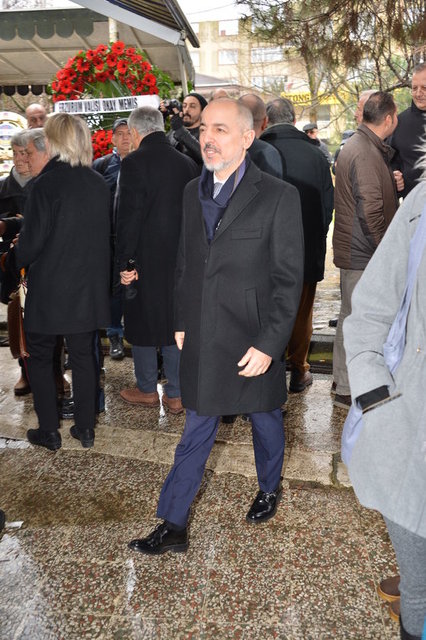 EDİP İLKBAHAR