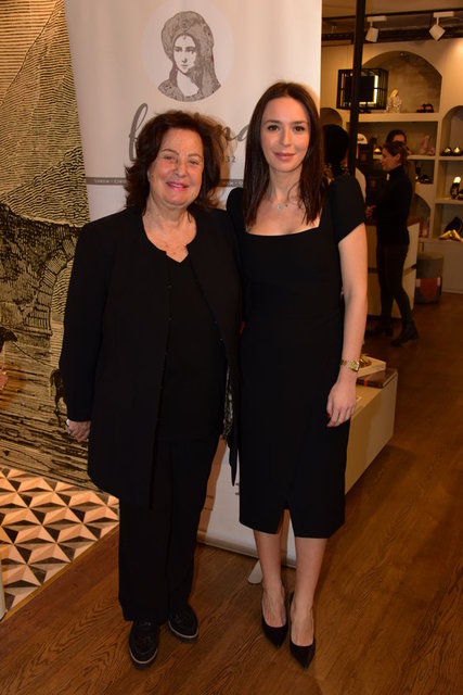 MONİK İPEKEL, ZEYNEP KARAHAN