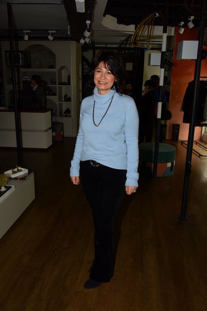 HÜLYA AVCI