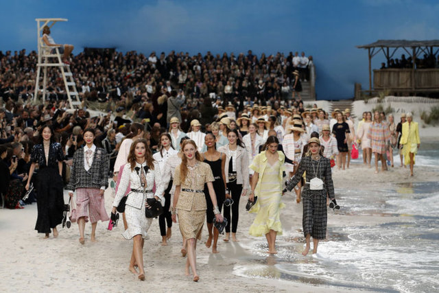 CHANEL 2019 İLKBAHAR/YAZ READY TO WEAR DEFİLESİ