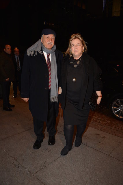HÜSNÜ-AYŞE ÖZYEĞİN