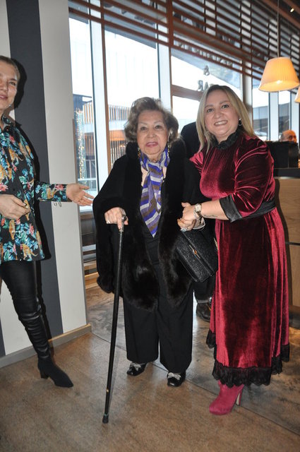 SEMRA ÖZAL, OYA ANLAR ONAT