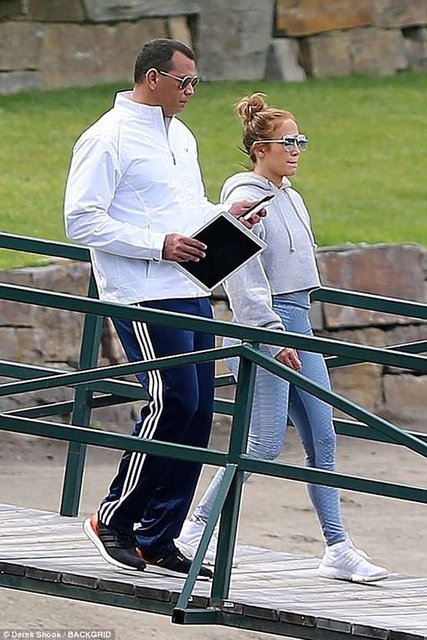 JENNIFER LOPEZ, ALEX RODRIQUEZ