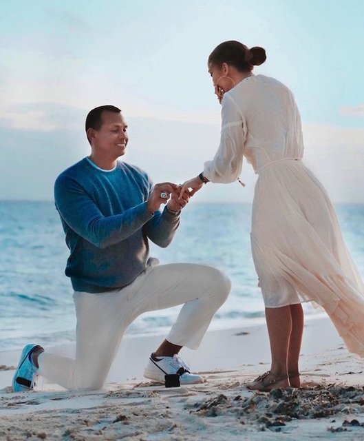 JENNIFER LOPEZ, ALEX RODRIQUEZ