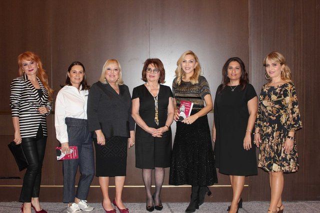 BERRİN ZORLU, BERNA ÇEBİ, ZAFER KOZANOĞLU, GÜLSEREN BUDAYCIOĞLU, ARZU SABANCI, BESTE YURTTAŞ