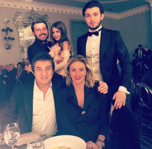 SÜLEYMAN, EMİR, SARE, ORKAN, AHU ORAKÇIOĞLU