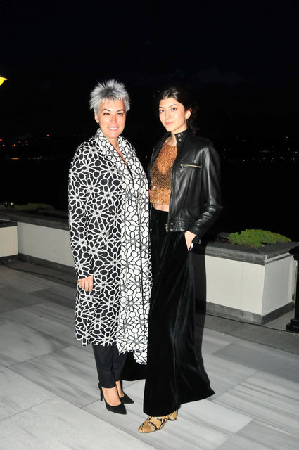 YELDA İPEKLİ, LARA SU