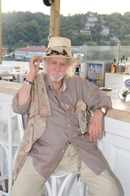 ERTEKİN DİNÇAY