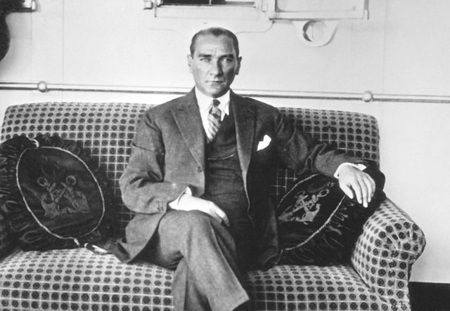MUSTAFA KEMAL ATATÜRK