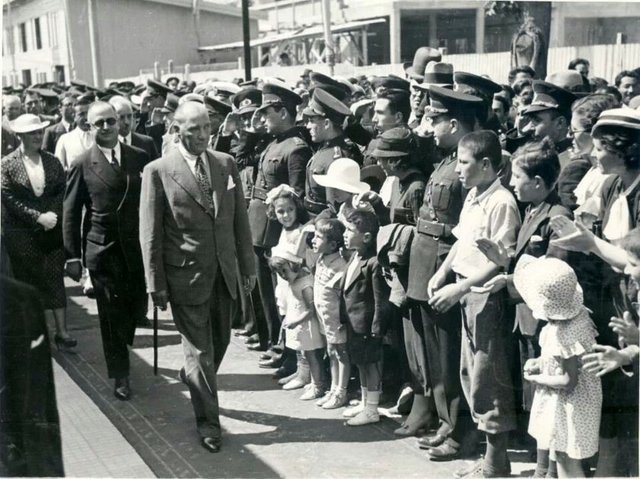 MUSTAFA KEMAL ATATÜRK