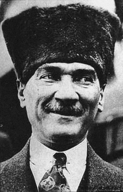 MUSTAFA KEMAL ATATÜRK