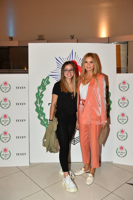 EMEL, YAĞMUR AYAYDIN