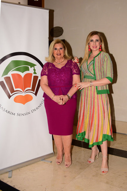 ŞULE ARGÜDER, ÖZGE SANDER