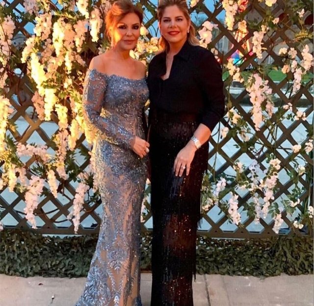 FERYAL GÜLMAN, ECE KURDOĞLU