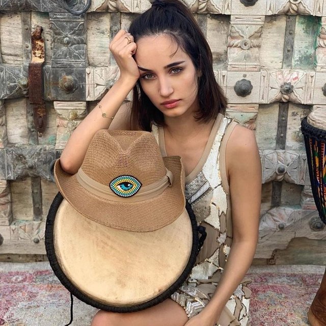 MELİSA TAPAN
