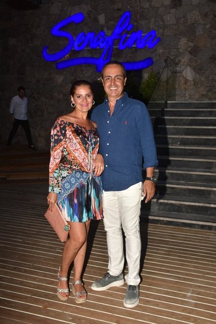 EBRU- AYHAN ÇARIKÇILAR