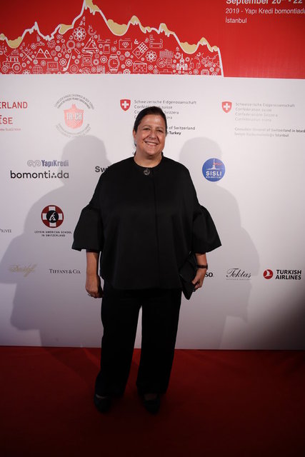 SHELLY OVADIA