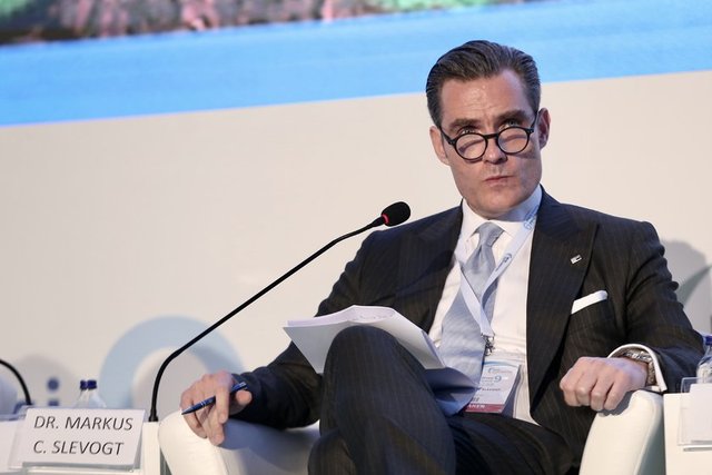 MARKUS C. SLEVOGT