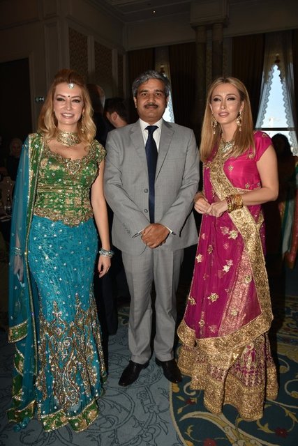NİLÜFER BATUR, JP SING, ASLI ÖZDEMİR