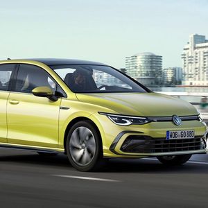 Volkswagen Golf yenilendi