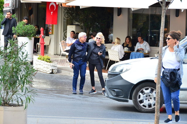 GÜLİZ ONURSAL, BANU BİRKAN