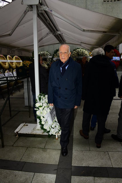 İNAN KIRAÇ