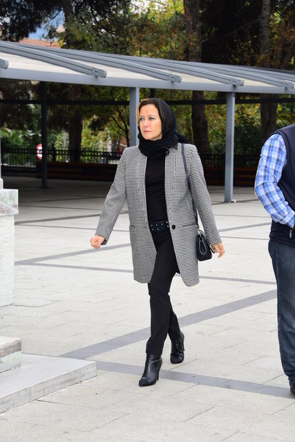 REVNA DEMİRÖREN