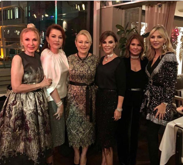 MERİH TURAN,DEMET SABANCI ÇETİNDOĞAN, FERYAL GÜLMAN, BERRİN YOLERİ, ARZU SABANCI