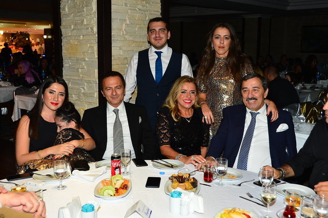 NEHİR,ELA,OZAN,LALE YAZICI,BAHAR ŞER,HAYRİ YAZICI 