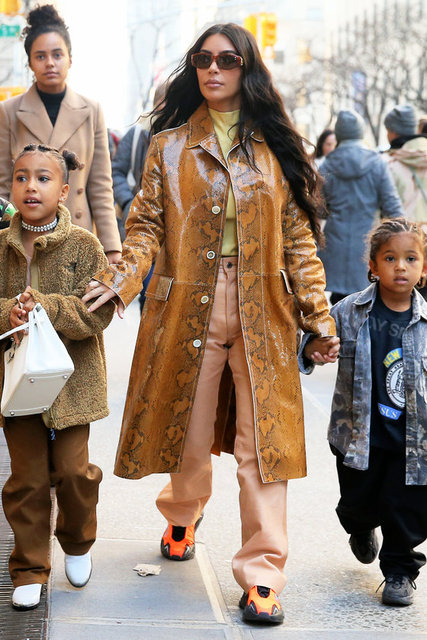 KIM KARDASHIAN