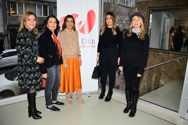 ESRA TAŞAR, BERİL MİSKAVİ, BEGÜM BALLI, PELİN ÇEBİ, NİHAL ATA 