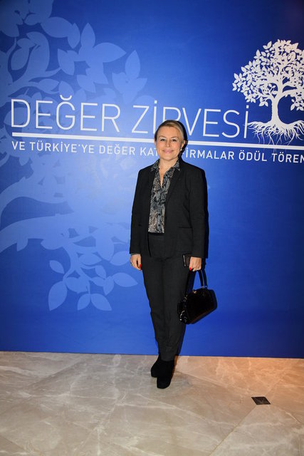 DEMET SABANCI ÇETİNDOĞAN