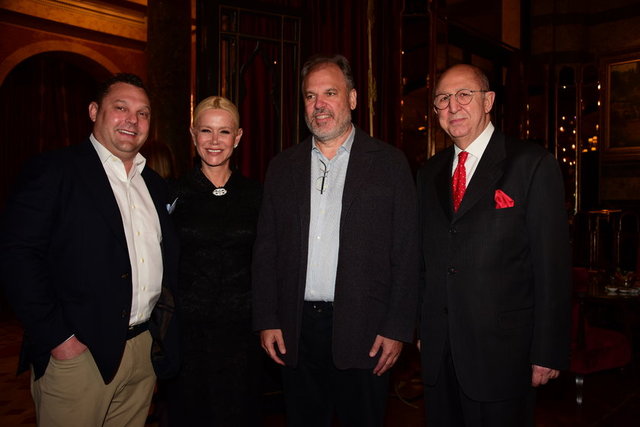 MATT MICHELSAN, NEŞE KAVAK, JOHN BURBANK, CAVİT KAVAK