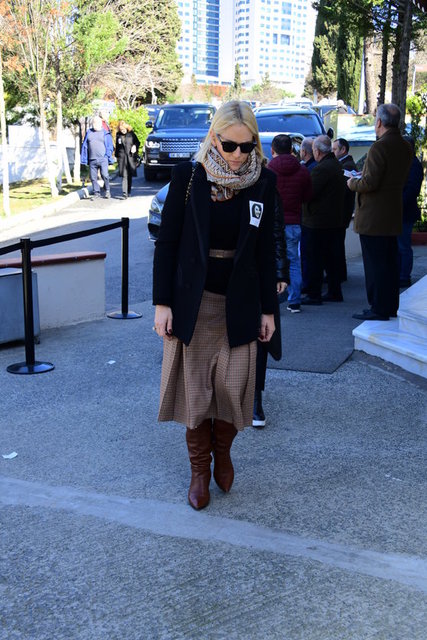 AYLİN SARUHAN