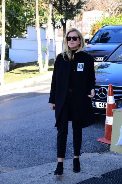 ESRA DİNÇKÖK