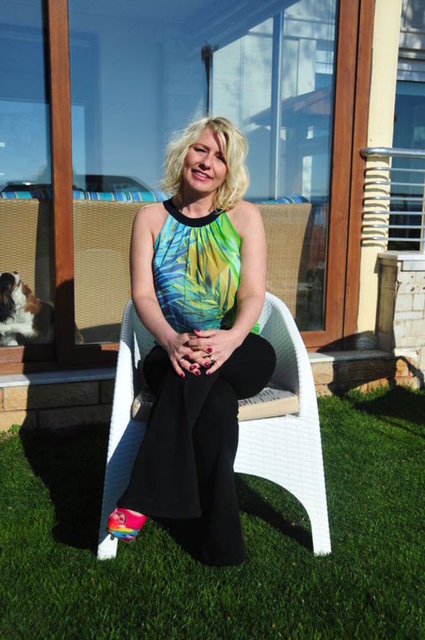 SUZAN ŞEN