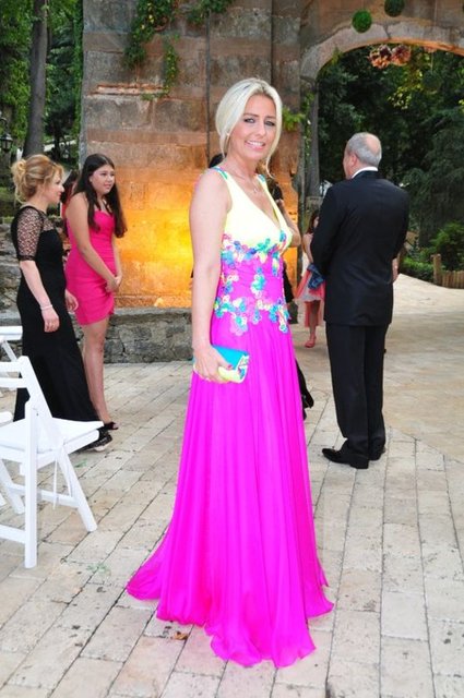 SUZAN ŞEN