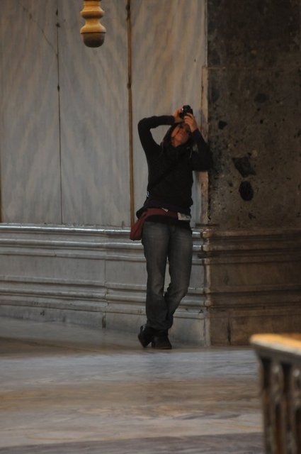 EVA MENDES - Liderlerin yanı sıra ünlü isimler de Ayasofya'ya hayran kaldı. Küba asıllı ABD'li ünlü oyuncu Ayasofya gezisinde bol bol fotoğraf çekti. (2009)