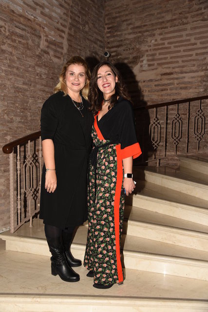 LEYLA SAĞLIKOVA, MELİS OKAY