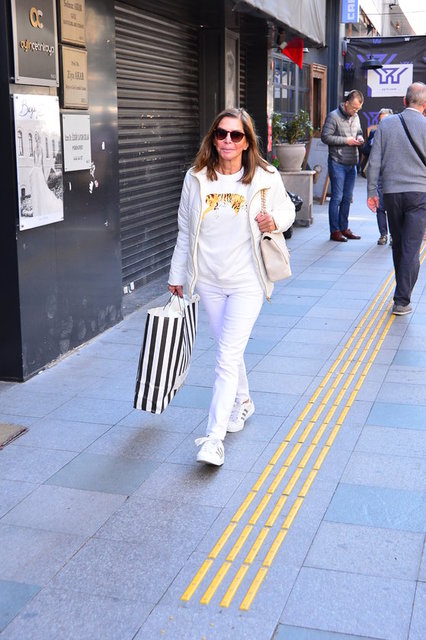 GÜL DÜRÜST