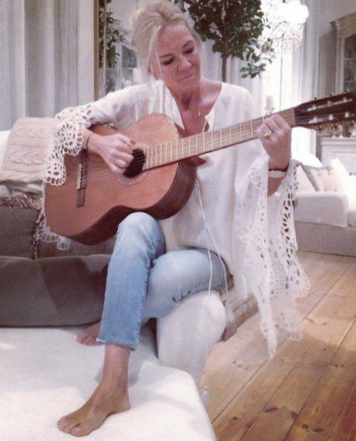 BETTINA MACHLER 
