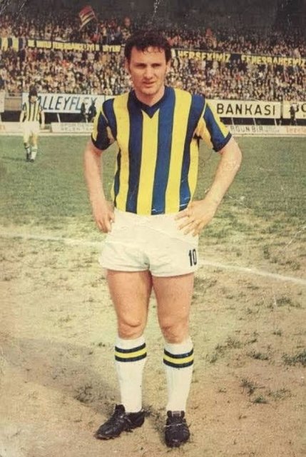 Cemil Turan (1977 - 1978) - Maç Sayısı: 30  - Gol Sayısı: 17