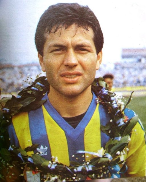 Aykut Kocaman (1988 - 1989) - Maç Sayısı: 34 - Gol Sayısı: 29