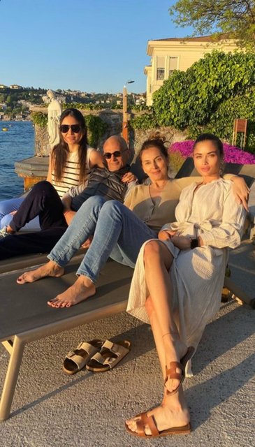 HAKAN- BANU, YASEMİN, NAZLI ÇARMIKLI 
