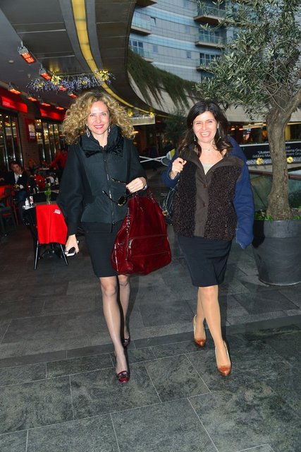 ESRA OFLAZ GÜVENKAYA, PINAR ECZACIBAŞI