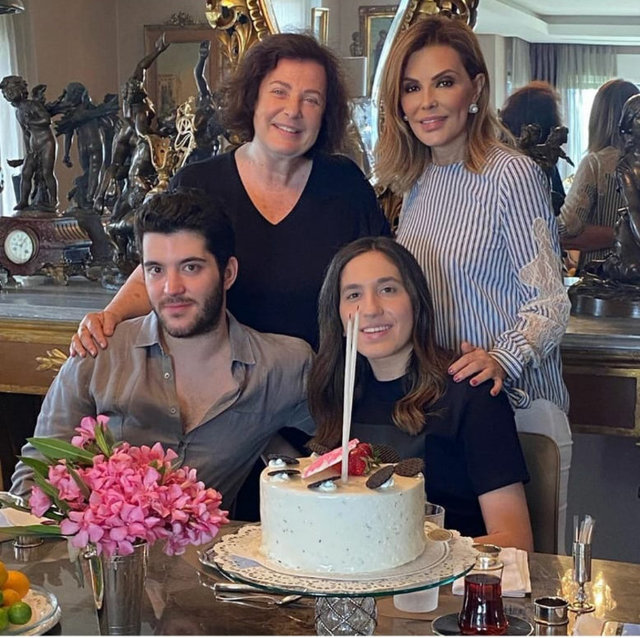 FERYAL GÜLMAN, ASLAN KEMAL GÜLMAN, YASMİN GÜLMAN, MONİK,